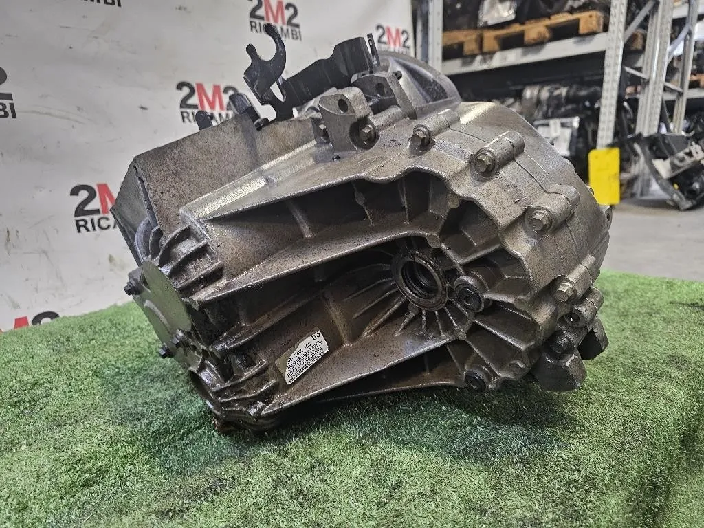 Cambio 3S7R-7F096-D Ford Focus III 2008