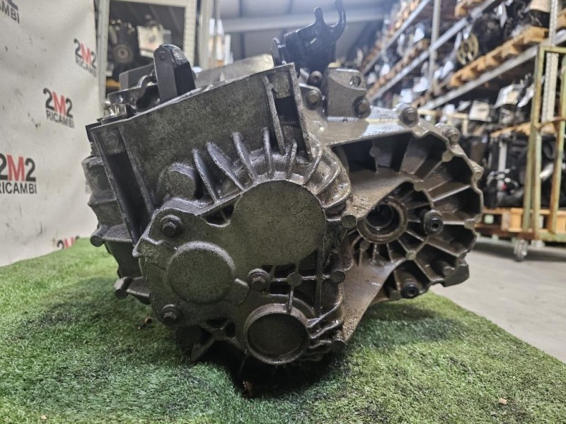 Cambio 3S7R-7F096-D Ford Focus III 2008