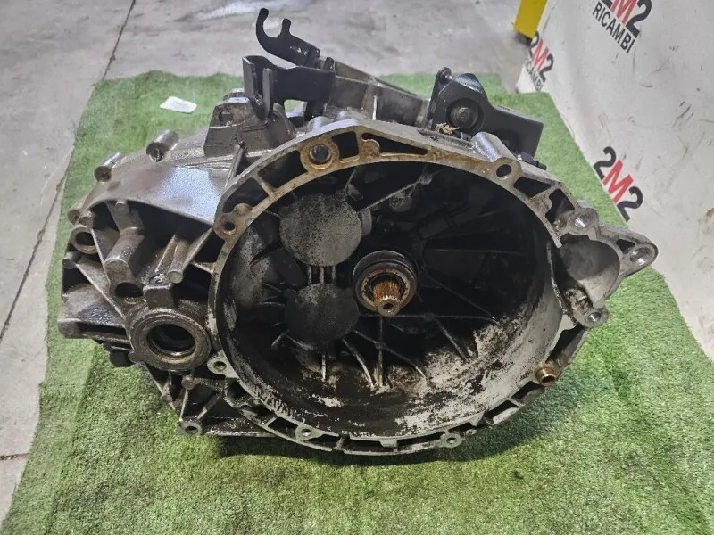 Cambio 3S7R-7F096-D Ford Focus III 2008