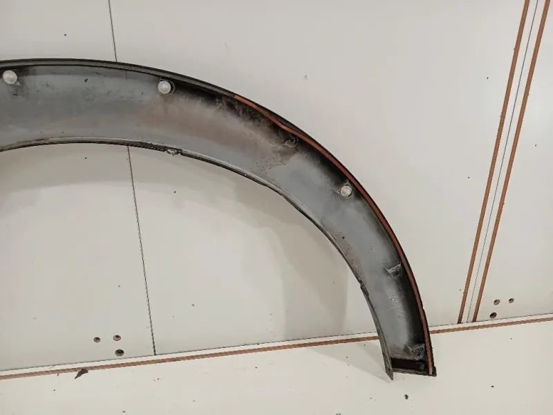 Modanatura Paracolpi Parafango ANT SX MODANATURA PARACOLPI PARAFANGO ANT SX Mitsubishi Pajero IV 2007