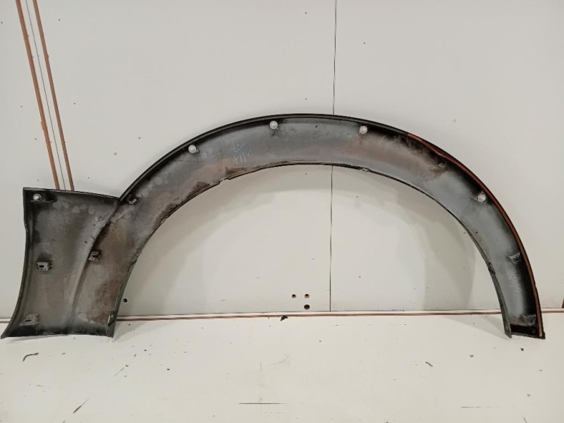 Modanatura Paracolpi Parafango ANT SX MODANATURA PARACOLPI PARAFANGO ANT SX Mitsubishi Pajero IV 2007