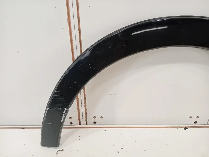 Modanatura Paracolpi Parafango ANT SX MODANATURA PARACOLPI PARAFANGO ANT SX Mitsubishi Pajero IV 2007