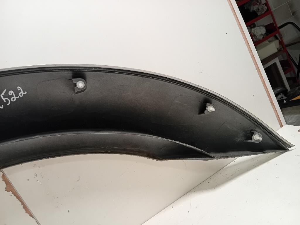 Modanatura Paracolpi Parafango ANT SX MODANATURA PARACOLPI PARAFANGO ANT SX Nissan Navara 2005