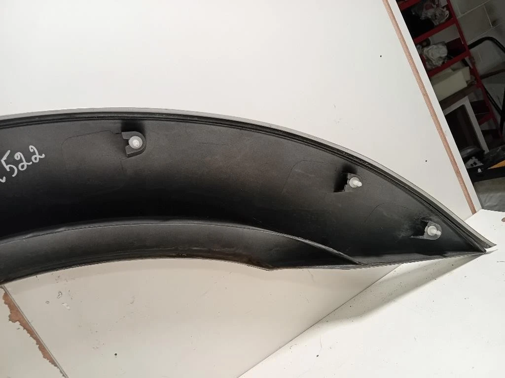 Modanatura Paracolpi Parafango ANT SX MODANATURA PARACOLPI PARAFANGO ANT SX Nissan Navara 2005