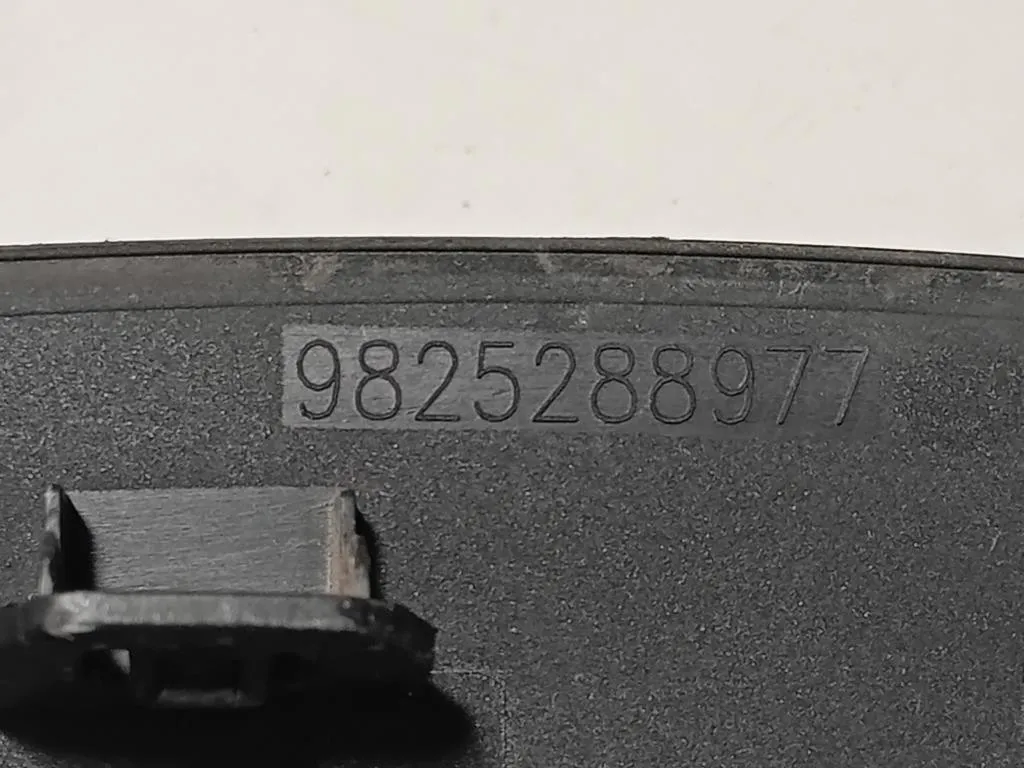 Modanatura Paracolpi Parafango ANT SX 9825288977 Peugeot 5008 II 2017