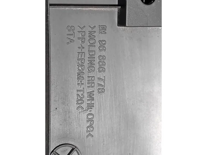 Modanatura Paracolpi Parafango POST DX 96886778 Chevrolet Orlando 2011