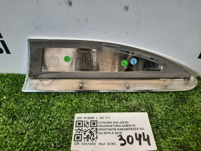 Modanatura Paracolpi Parafango POST DX 98000693VD Citroen DS3 2010