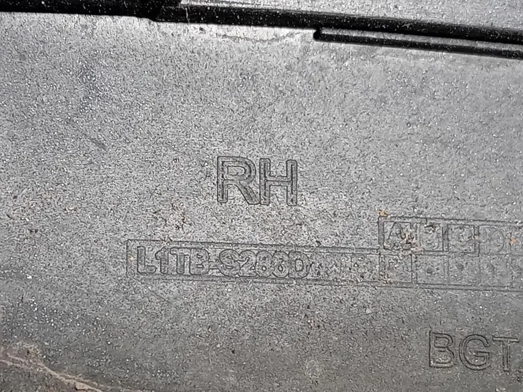 Modanatura Paracolpi Parafango POST DX MODANATURA PARACOLPI PARAFANGO POST DX Ford PUMA II 2024