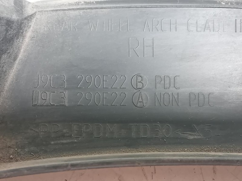 Modanatura Paracolpi Parafango POST DX J9C3290E22 Jaguar E-pace 2017