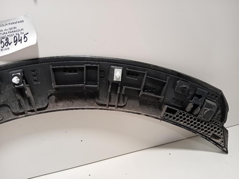 Modanatura Paracolpi Parafango POST SX MODANATURA PARACOLPI PARAFANGO POST SX Ford PUMA II 2024