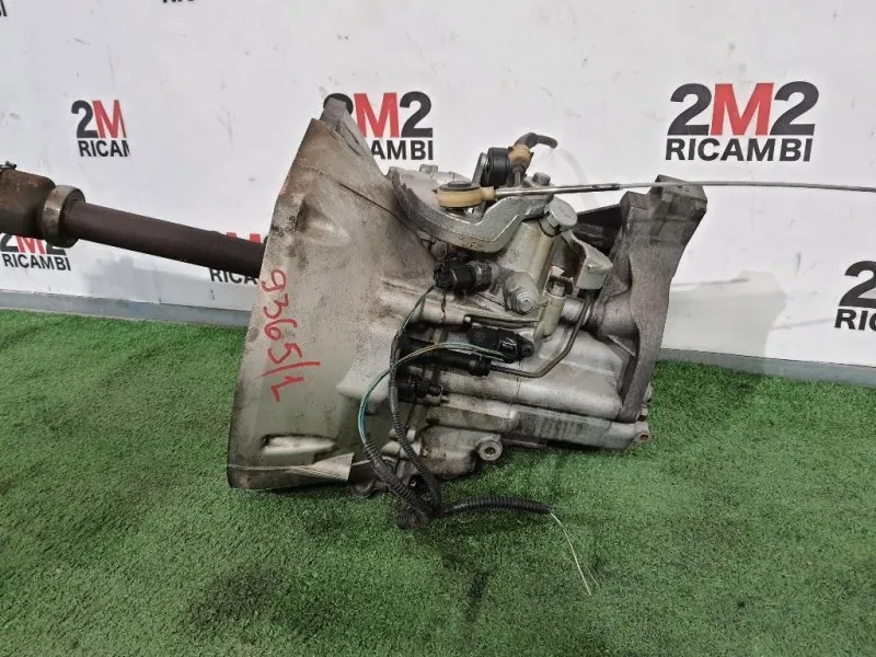 Cambio M1DA AV6R-7F096-GG Ford Focus IV 2011