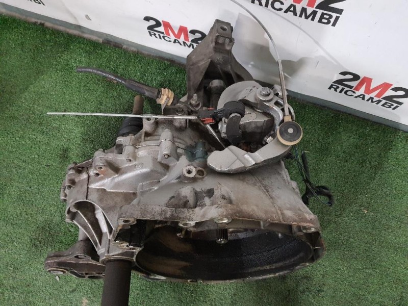 Cambio M1DA AV6R-7F096-GG Ford Focus IV 2011