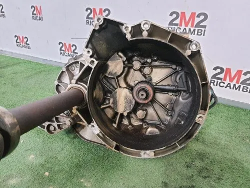 Cambio M1DA AV6R-7F096-GG Ford Focus IV 2011