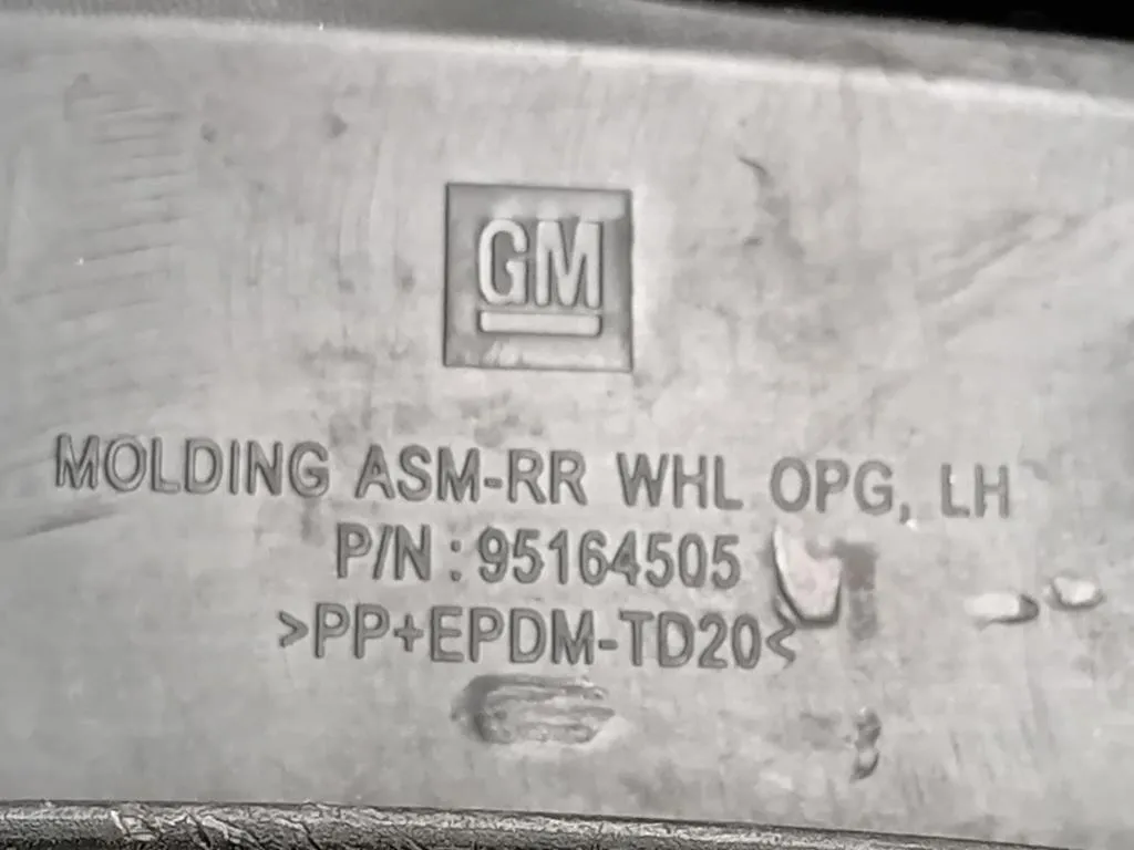 Modanatura Paracolpi Parafango POST SX 95164505 Opel Mokka 2013