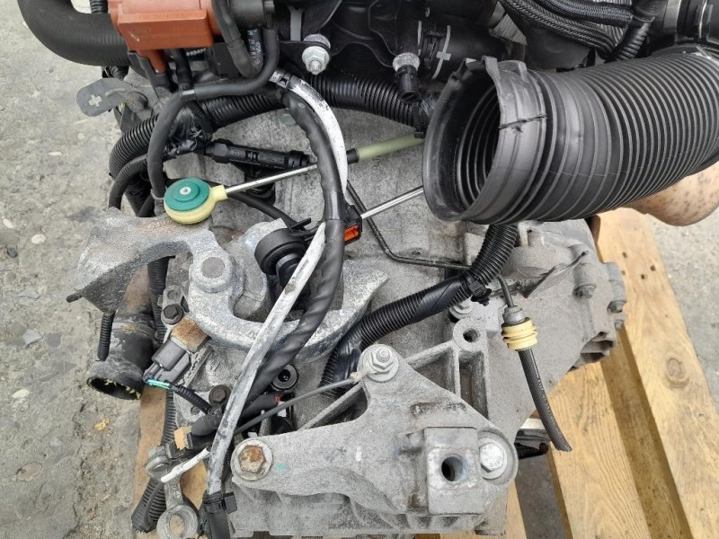 Cambio UKDA AV4R7002AA Ford KUGA I 2008