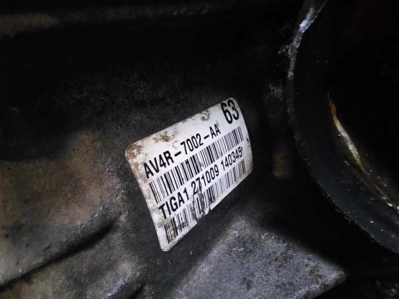 Cambio UKDA AV4R7002AA Ford KUGA I 2008