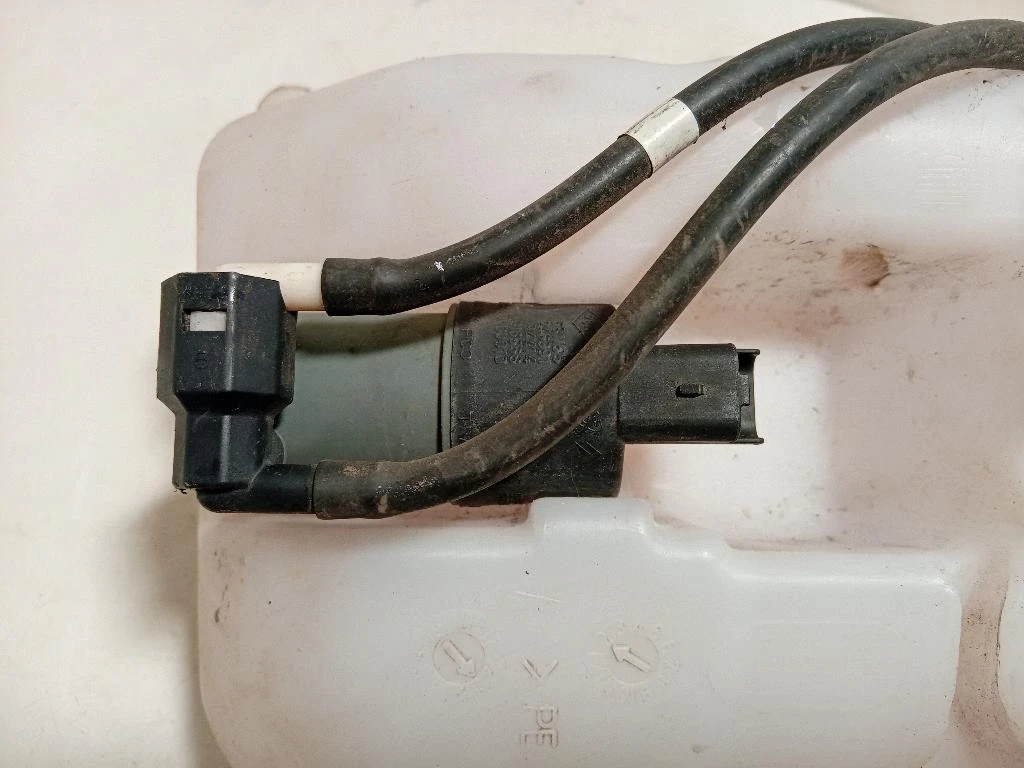 Vaschetta Tergicristalli VASCHETTA TERGICRISTALLI Nissan Qashqai+2 2010