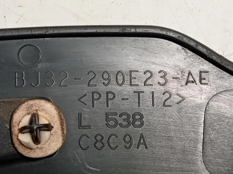 Modanatura Paracolpi Passaruota POST SX BJ32-290E23-AE Land Rover Range Rover Evoque I 2011