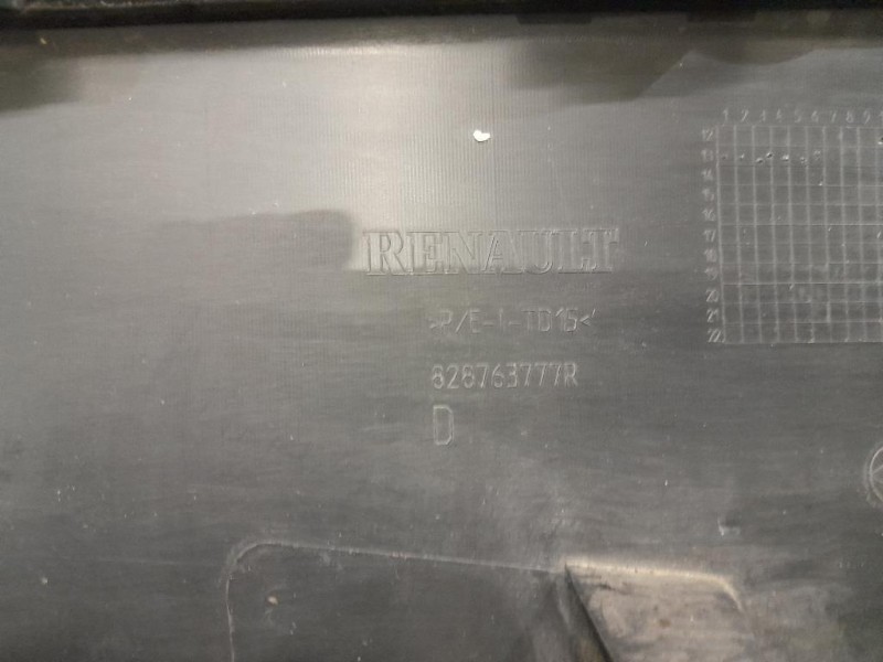 Modanatura Paracolpi Porta POST SX 828763777R Renault Captur I 2013