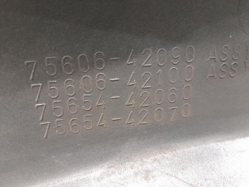 Modanatura Parafango SUP POST SX 7560642090 Toyota RAV 4 II 2000