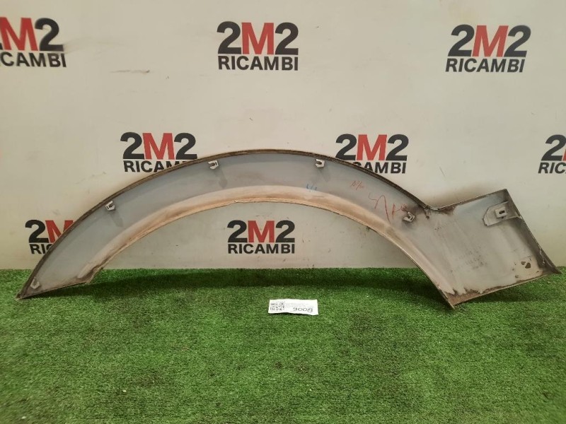 Modanatura Parasassi POST SX MR478745 Mitsubishi Pajero III 2000