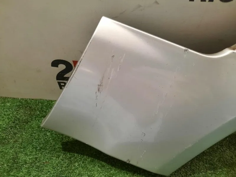 Modanatura Parasassi POST SX MR478745 Mitsubishi Pajero III 2000