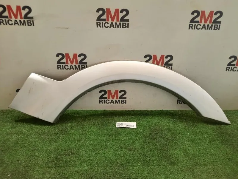 Modanatura Parasassi POST SX MR478745 Mitsubishi Pajero III 2000