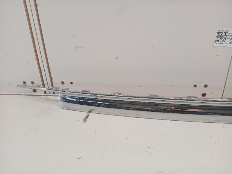 Modanatura Paraurti Centrale POST 735619786 Fiat 500L 2013