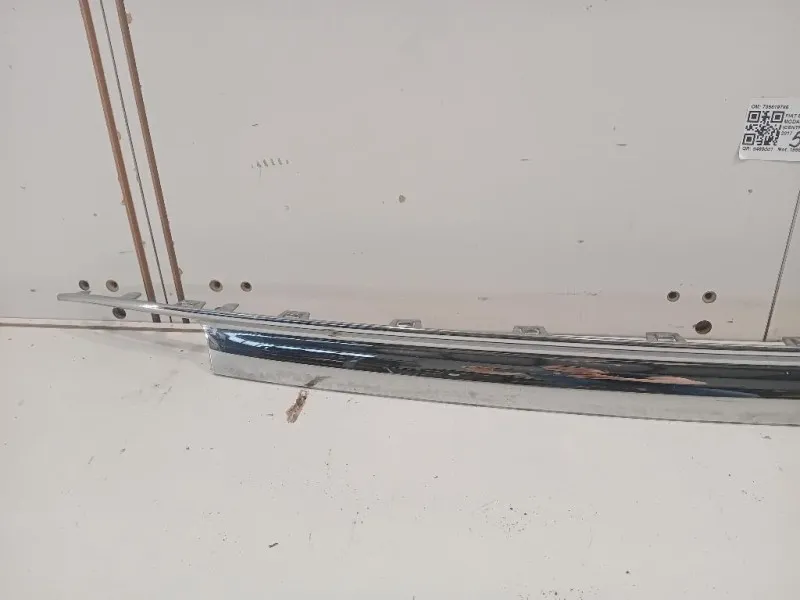 Modanatura Paraurti Centrale POST 735619786 Fiat 500L 2013