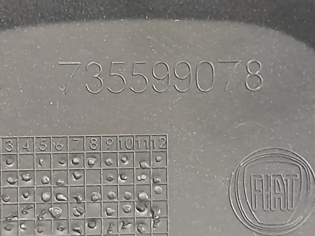 Modanatura Paraurti Centrale POST 735599078 Fiat Panda III 2012