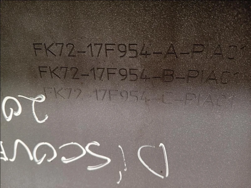 Modanatura Paraurti Centrale POST FK72-17F954 Land Rover Discovery V 2016