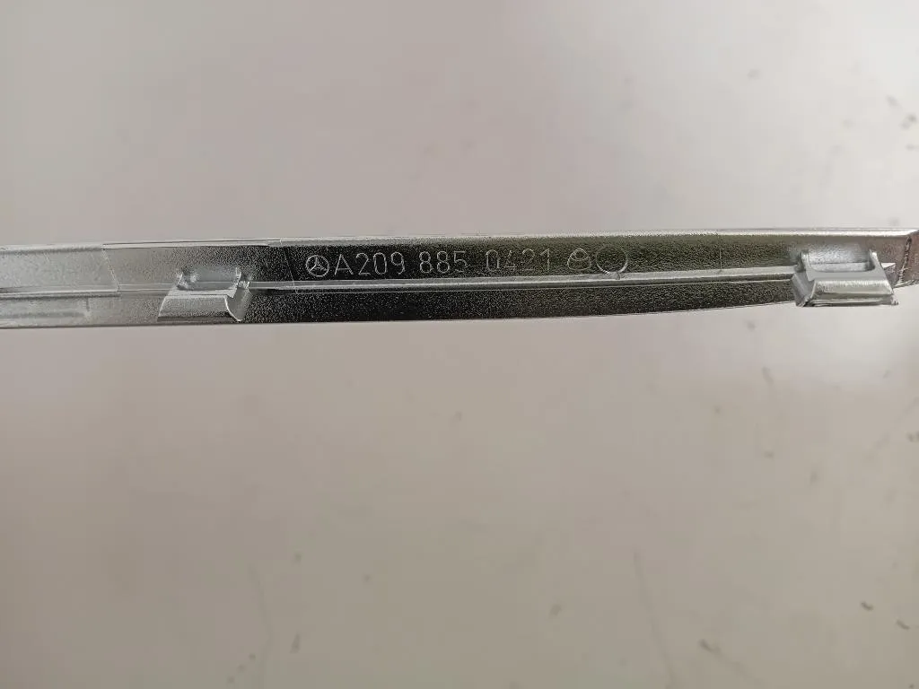 Modanatura Paraurti ANT DX A2098850421 Mercedes Classe CLK C209 2003