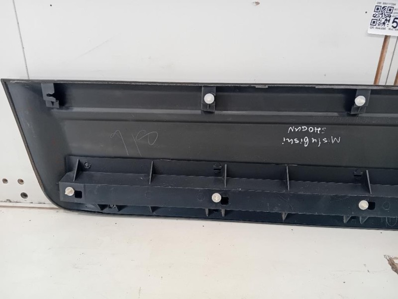 Modanatura Porta ANT DX MN117284 Mitsubishi Pajero III 2000