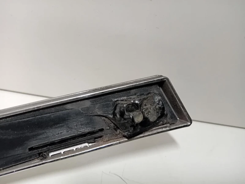 Modanatura Portello POST GX63-40405-A Jaguar XF II 2015