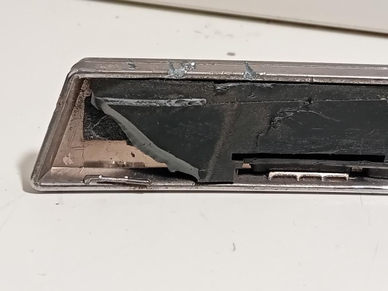 Modanatura Portello POST GX63-40405-A Jaguar XF II 2015