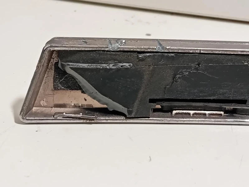 Modanatura Portello POST GX63-40405-A Jaguar XF II 2015