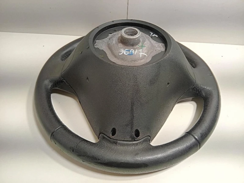 Volante 1040569R Alfa Romeo Giulietta 2013