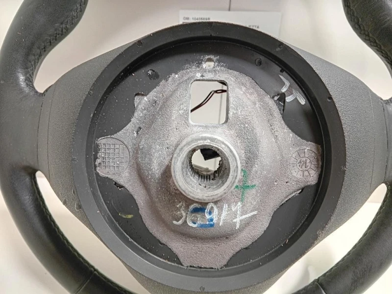 Volante 1040569R Alfa Romeo Giulietta 2013