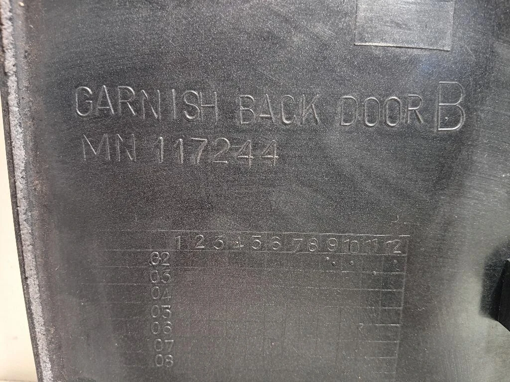 Modanatura Portello POST DX 117244 Mitsubishi Pajero III 2000