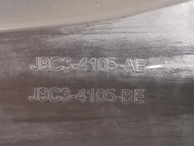 Modanatura Telaio Parabrezza SUP J9C3-4105-AE Jaguar E-pace 2017