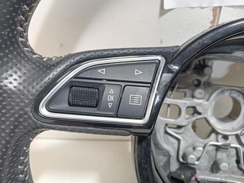 Volante 8X0 419 091 L Audi A1 8XA Sportback 2012