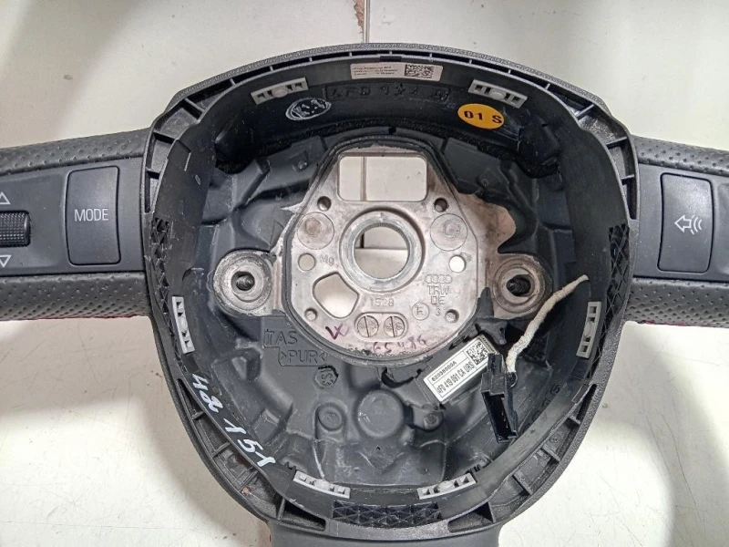 Volante 61711340B00 Audi A4 8K2 2012