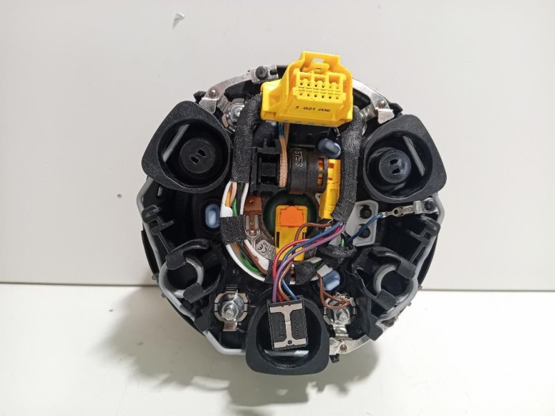 Volante 5654256968K0880201 Audi A4 8W2 2015