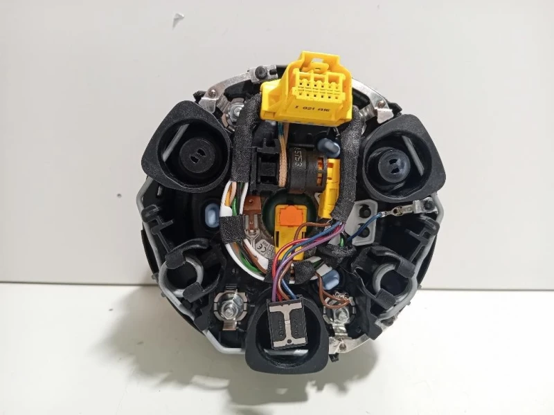 Volante 5654256968K0880201 Audi A4 8W2 2015