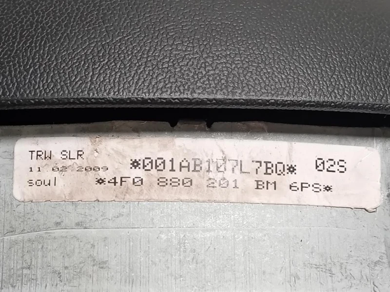 Volante 61678340C004F0 880 201 Audi A6 4F2 2008