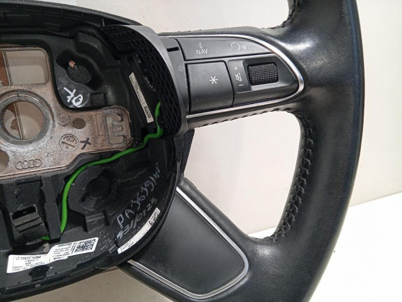 Volante 62482360D Audi Q3 8UB 2012