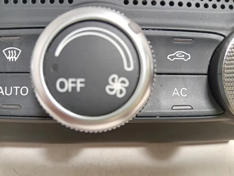 Modulo Comando Riscaldamento Clima 8X0820043B Audi A1 8XA Sportback 2012