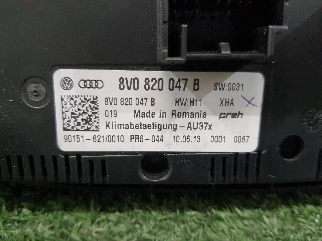 Modulo Comando Riscaldamento Clima 8V0820047B Audi A3 8V1 2012