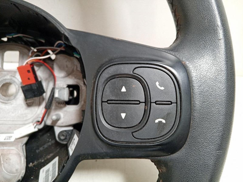 Volante 34227754F Fiat 500 C 2015