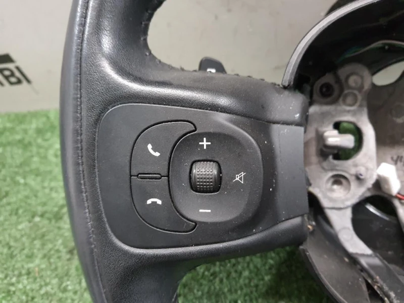 Volante 735579044 Fiat 500L 2013